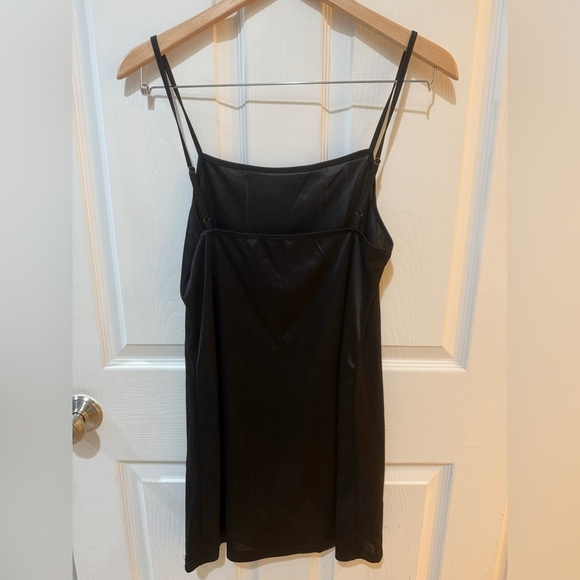Black Spaghetti Strap Slip Dress Adj Straps
P2P 16 
L 25 - Picture 2 of 3